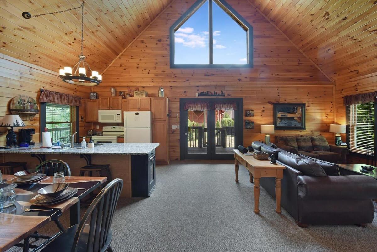 Ryes And Shine Bootlegger'S Cabin! Hot Tub* Pool* Arcade* Billiards *Ev * Pet Friendly Sevierville Εξωτερικό φωτογραφία