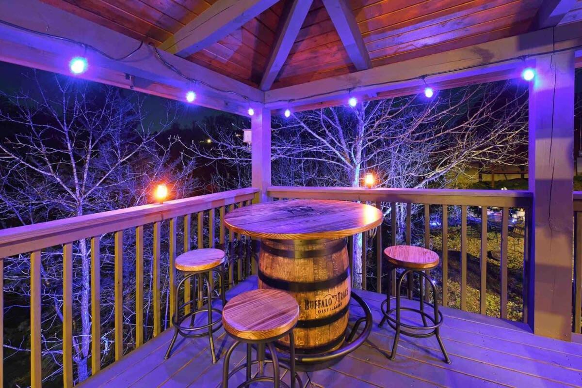 Ryes And Shine Bootlegger'S Cabin! Hot Tub* Pool* Arcade* Billiards *Ev * Pet Friendly Sevierville Εξωτερικό φωτογραφία