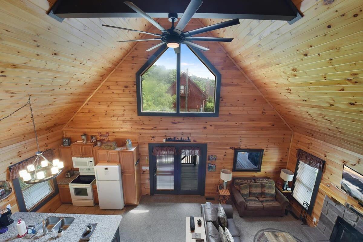 Ryes And Shine Bootlegger'S Cabin! Hot Tub* Pool* Arcade* Billiards *Ev * Pet Friendly Sevierville Εξωτερικό φωτογραφία