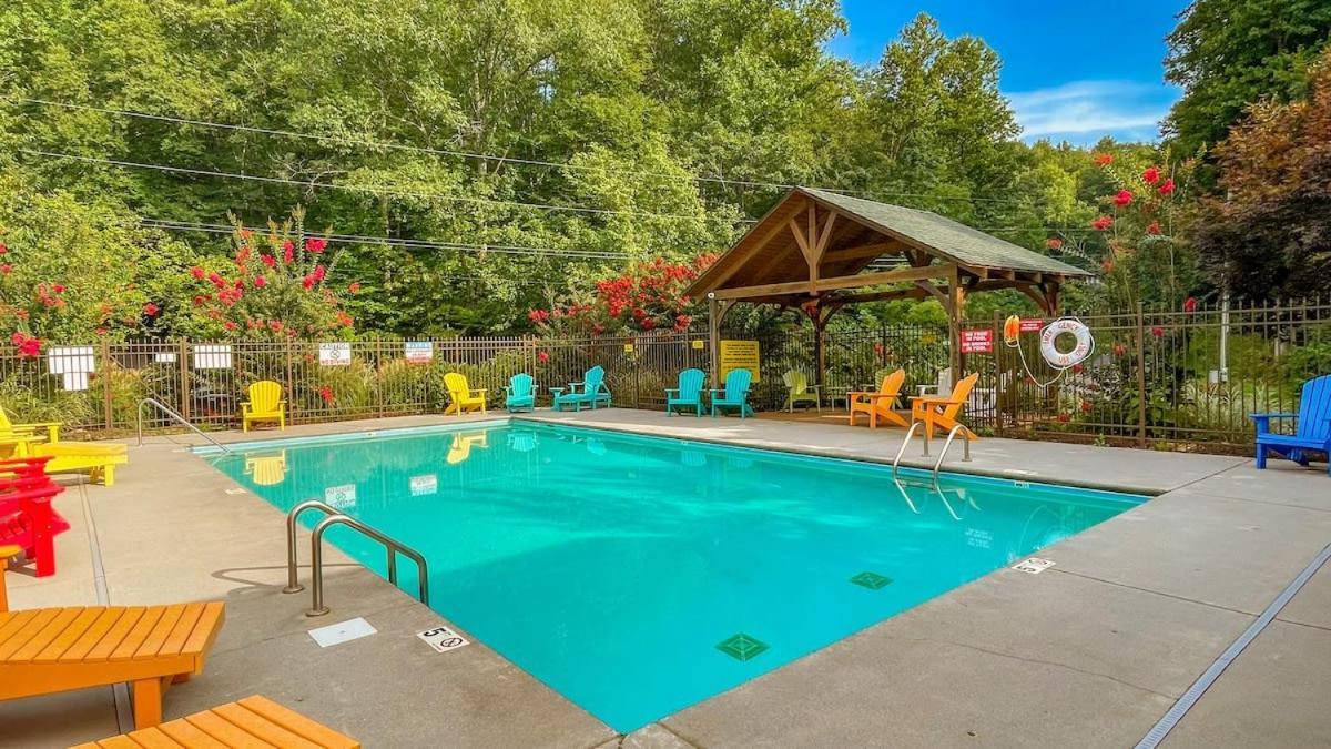 Ryes And Shine Bootlegger'S Cabin! Hot Tub* Pool* Arcade* Billiards *Ev * Pet Friendly Sevierville Εξωτερικό φωτογραφία