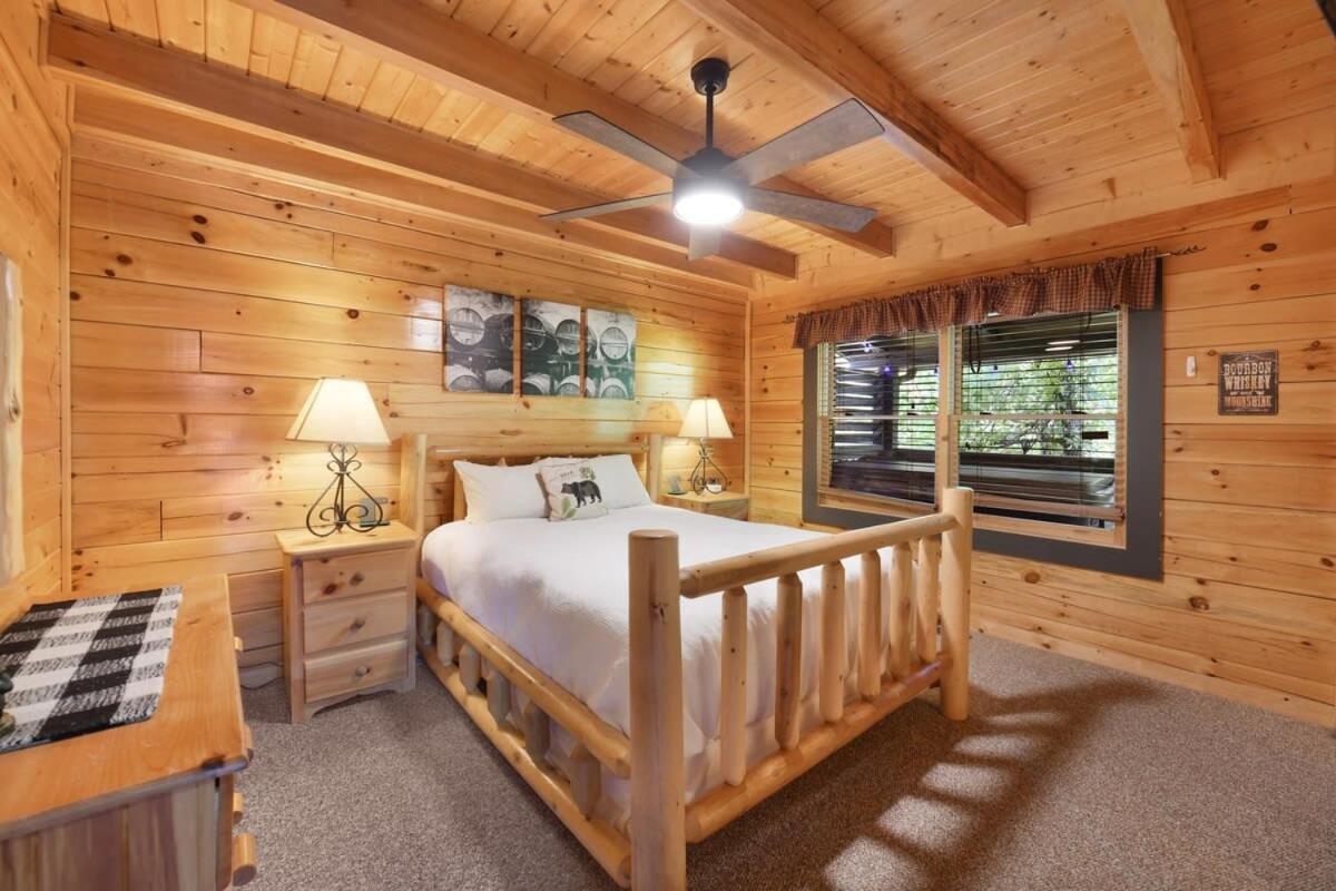 Ryes And Shine Bootlegger'S Cabin! Hot Tub* Pool* Arcade* Billiards *Ev * Pet Friendly Sevierville Εξωτερικό φωτογραφία